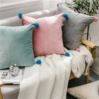 Dekoratīvs samta spilvena pārvalks